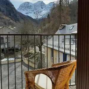 studio-gavarnie.midi-pyreneeshotels.com/